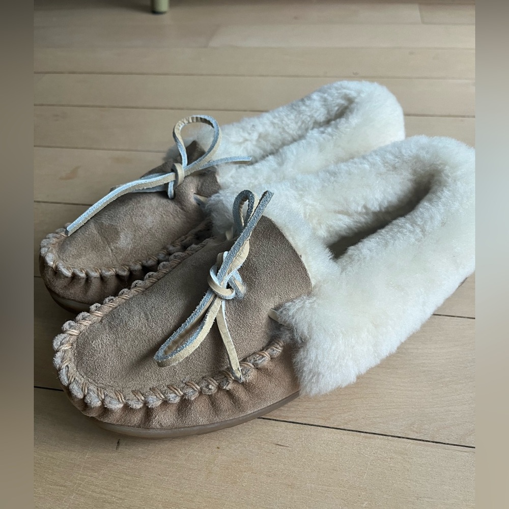 Women's Wicked Good Moccasins (never worn!)